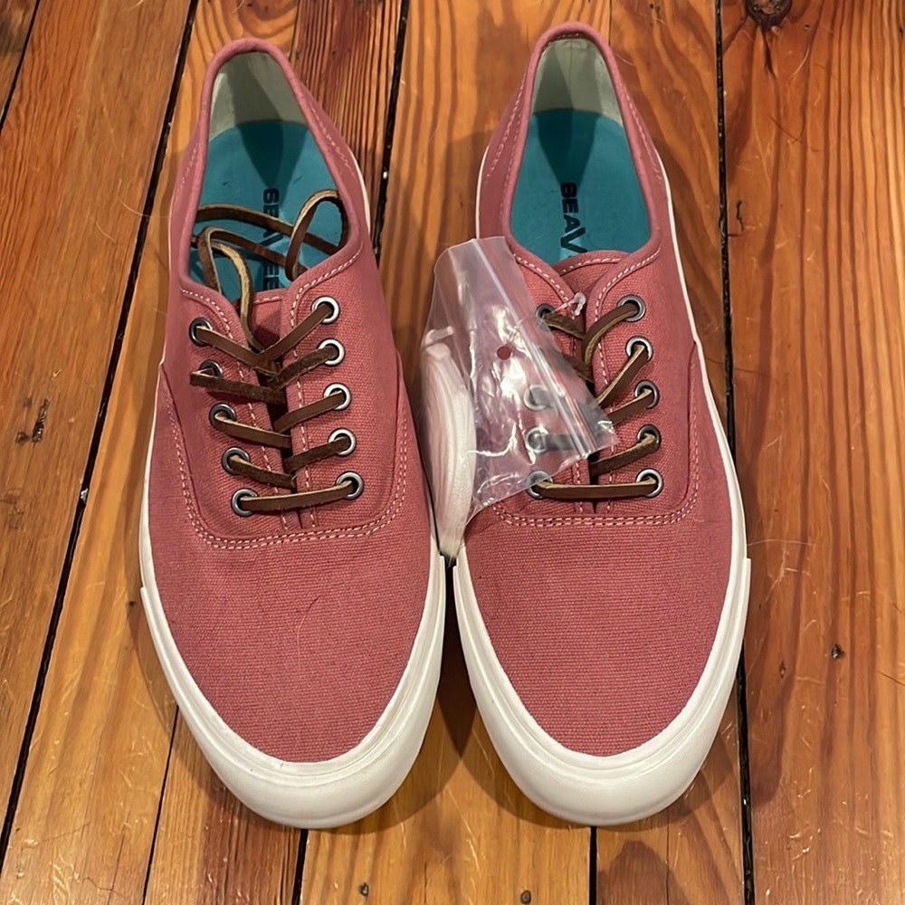 SeaVees Low Cut Pink Legend Sneaker